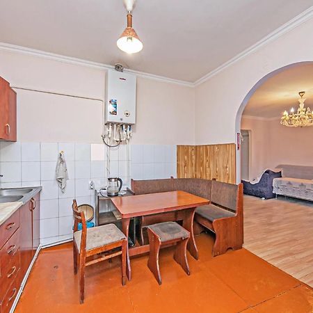 Super Location - Shared Bathroom And Kitchen Yerevan Luaran gambar